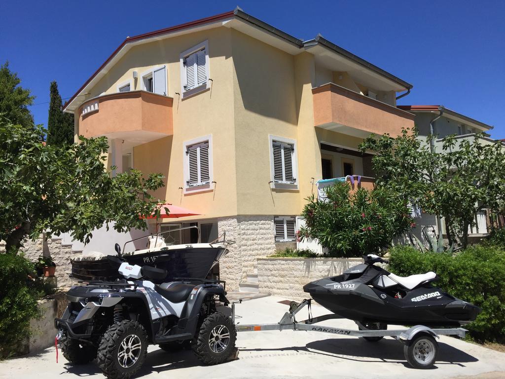 Apartments Prahovic Ždrelac Eksteriør billede
